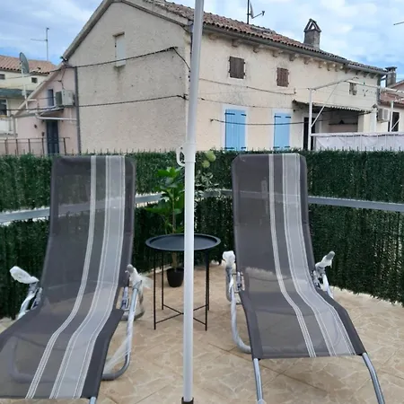 Apartment Mila With Jacuzzi Spa Pula Exterior photo